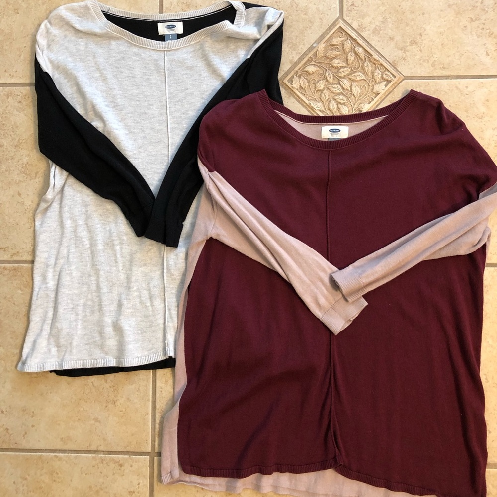 Old Navy color block sweaters (bundle of 2)